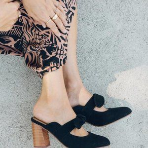 Soludos Lani Bow Mules
